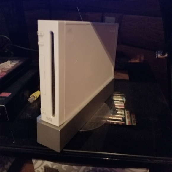 Wii bundle - Picture 2 of 3